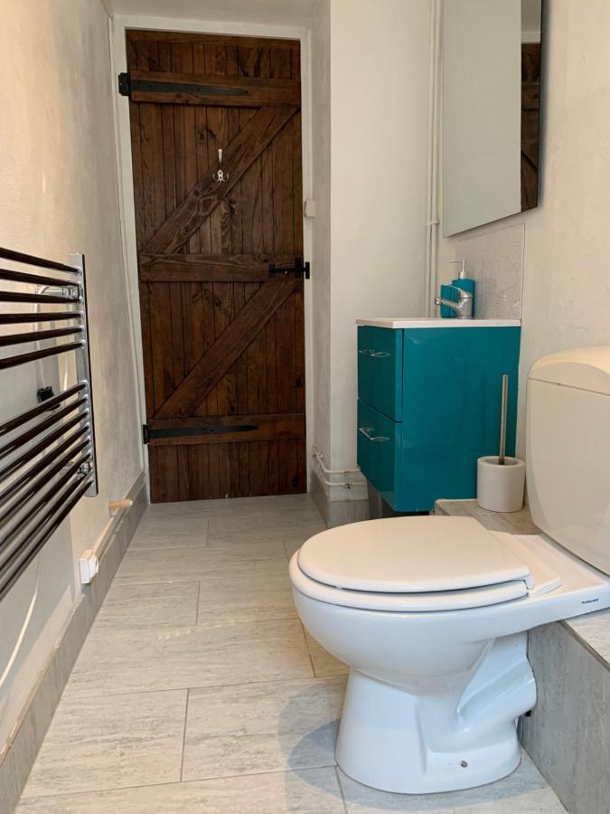 Doxie Cottage Saint-Chabrais Bagian luar foto